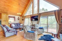 Peaceful Cabin Retreat - 9 Mi to Murphy! - Wifi
