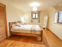 Ty Berllan Hotels in Newtown