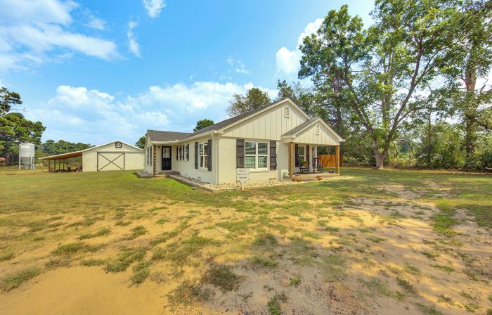 Horses Welcome Pittsburg Home Near Wineries!