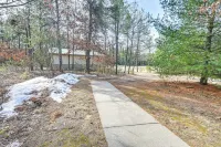 Fire Pit: Family-friendly Cabin in Gillett! - WiFi