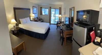 Wessex Inn by the Sea Hotels near Duncan