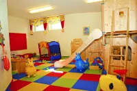 Crystls Aparthotel Hotels in Flachau