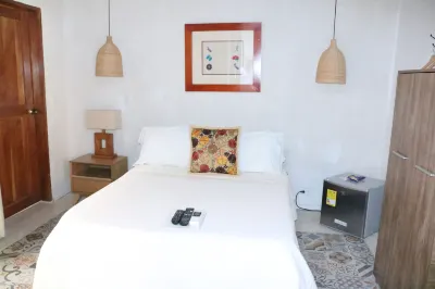 Portal de la Marquesa Hotels in Mompos
