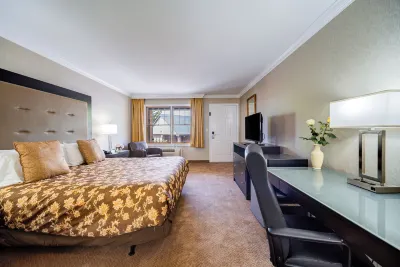 West Point Motel Hotels in Cornwall