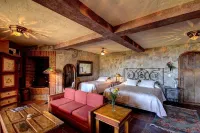 ホテル カーサ アンヘリートス のホテル