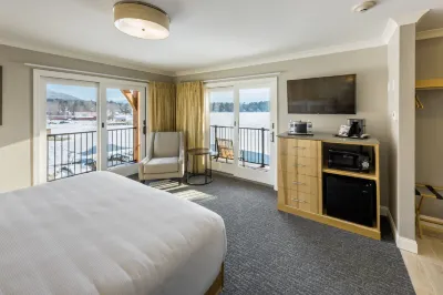 Center Harbor Inn Hotels in Meredith