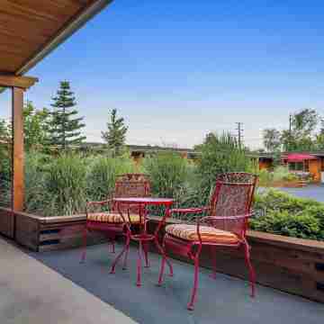 Wall Street Suites Hotel Exterior