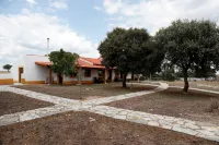 Eco-Lodge en la Reserva Privada Campanarios de Azaba - Proyecto de Conservación - ヴィラ