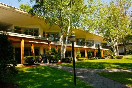 Winwood Condominiums by Windham Mountain Club