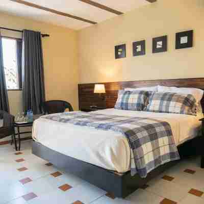 Altocerro Villas Hotel & Camping Rooms