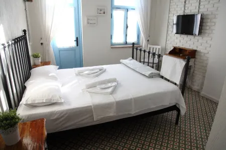 Cesmeli HAN Отели в г. Айвалык