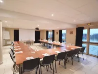 Brit Hotel Reims la Pompelle Các khách sạn ở Reims