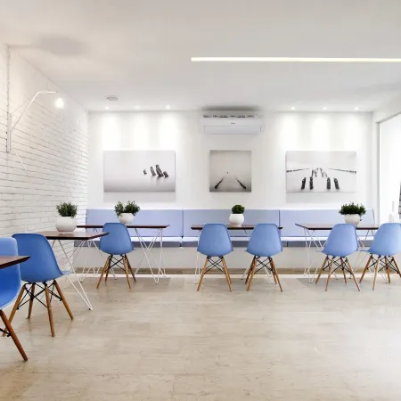 Privée Santorini Отели рядом с достопримечательностью «Пляж Периволос»