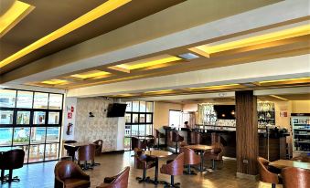 Kavia Meoqui Hotel & Suites