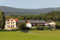 Exenbacher Hof - Pension Hotels in Arnbruck