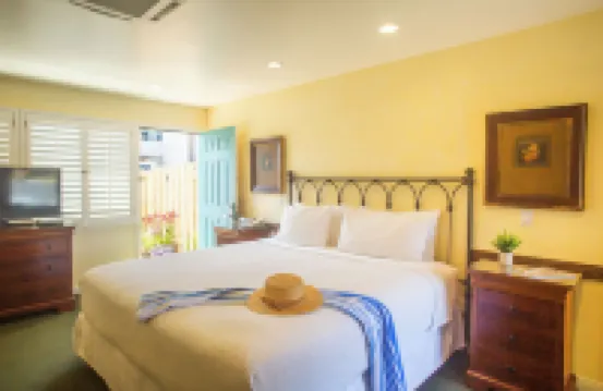 Castillo Inn at the Beach