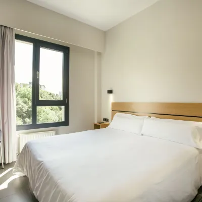 Olarain Hotels near Comb of the Wind (Eduardo Chillida, 1976)