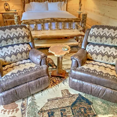 Cricket Hill Lodge & Cabins