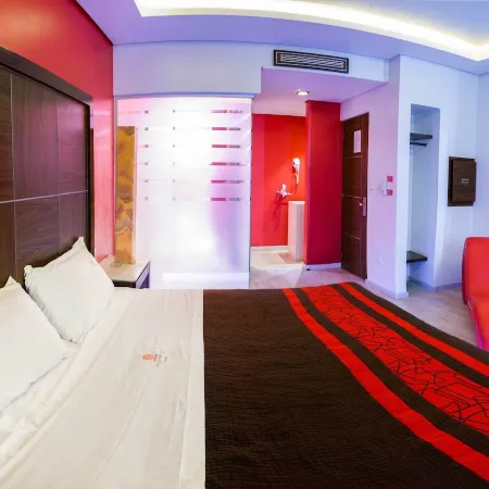 Plutarco Suites