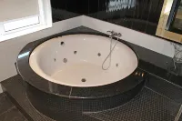 Monte Carlo Love Porto - Hot Tub