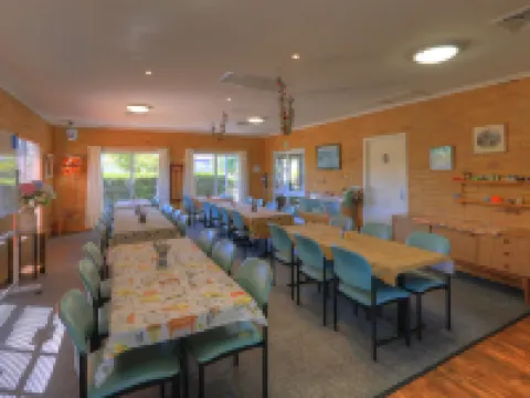 The Vines Motel & Cottages Hotels in Stanthorpe