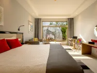 The Ray Hotel and Studios Hotels in Matn