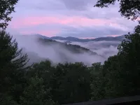 Lazy Bear Lodge - con vistas a la montaña