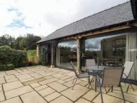 Hawthorn Barn