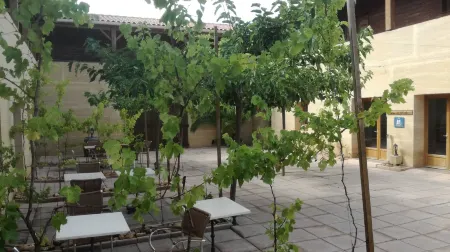 Le Clos Boisé Отели в г. Ком