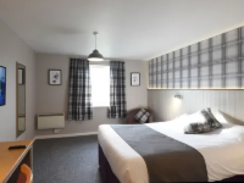 Waterside Hotels near Warrington Central