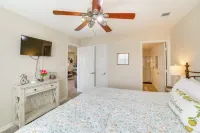 Branson Condo w/ Balcony, Near Silver Dollar City! - Wifi