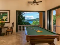 Villa Delfina- Private Beach! Spacious 5 Bedroom Villa in Lower Peter Bay! Hotels in Central