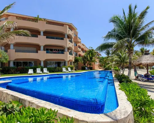 Listen to the ocean at night! Hotels in Puerto Aventuras