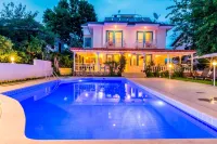 Calypso Cozy Suites - Hot Springs