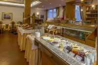 Hotel Lucia - breakfast