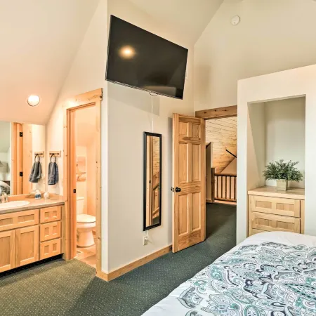 Chalet at Running Y Resort w/ Wraparound Deck!