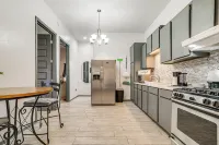 Near Casino & Shops: Cozy Apt in West El Paso! - spa