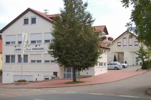 Engelhard Das Landhotel Garni Hotels in Unterschneidheim