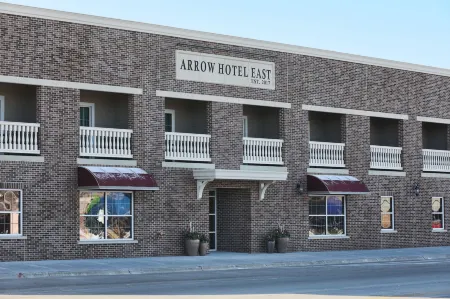 Arrow Hotel
