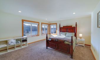 Stunning Mount Vernon Home w/ Big Lake Views!