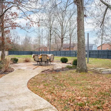 Single-Story Manchester Home Close to Parks!