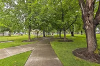 Pet-Friendly Baker City Escape w/ Private Yard! - Kæledyr tilladt