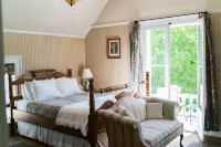 The Mulberry Inn Hotels in Santa Clara
