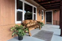 Pet-Friendly Clovis Home Yard, Pergola and Hot Tub - 3 Sao