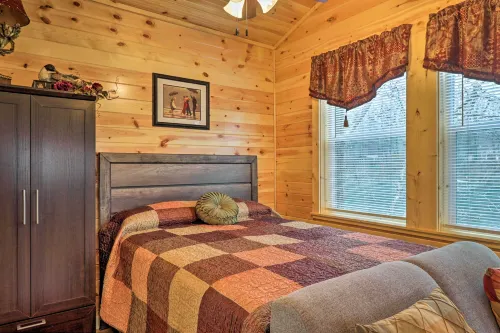 Cozy Heber Springs Cabin w/ Deck & Dock! - 3-Star