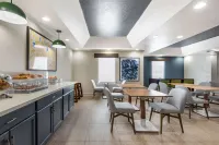Baymont by Wyndham Lafayette Airport - sarapan