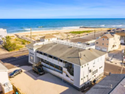 The Hideaway Hotel Hotels in Long Beach Township