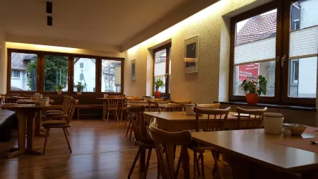 Gästehaus RUH - Non-Smoking Отели рядом с достопримечательностью «Фрайбургская Высшая школа музыки»