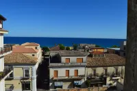 Emerella Guest House Siderno Beach