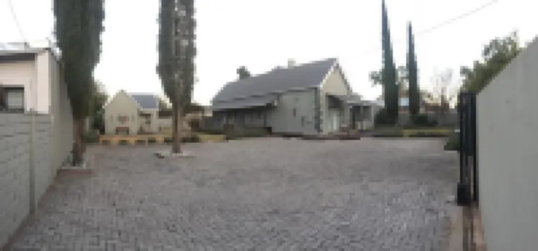 寧靜之家民宿 皇后鎮酒店